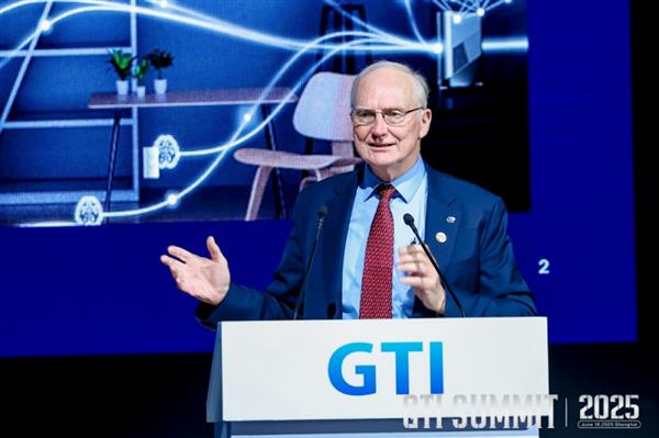 5G标准演进释放更多潜能 高通专家：卫星与地面网络融合实现更好的覆盖 title=